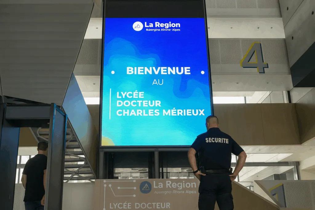 Lycée charles mérieux à Lyon